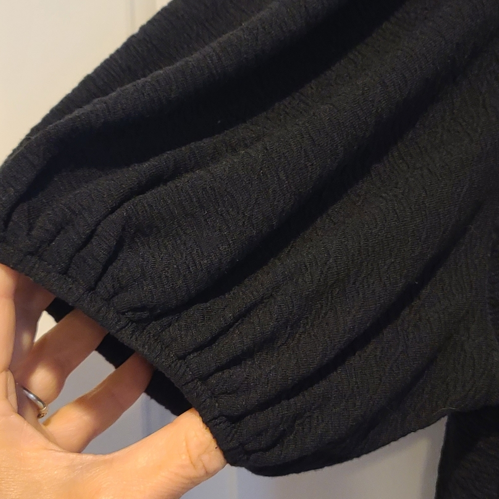 Women's A.N.D. blouse 👚 - Picture 3 of 5